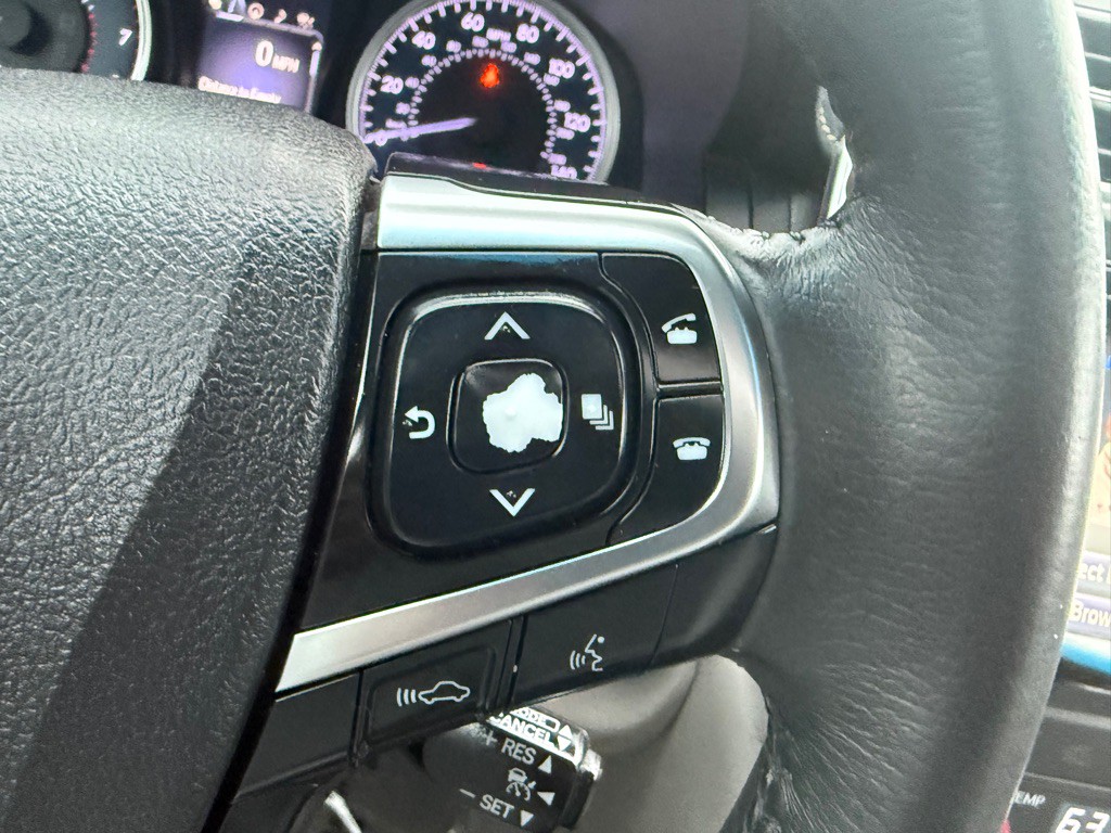 2017 Toyota Camry Image 32