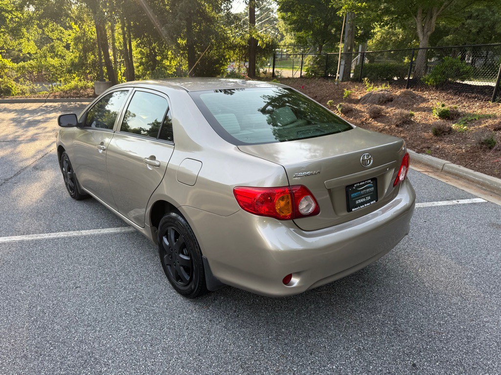 2010 Toyota Corolla Image 5