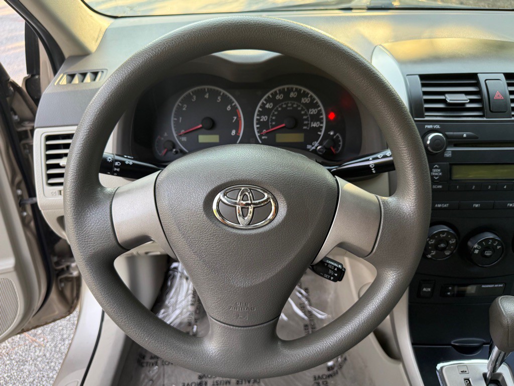 2010 Toyota Corolla Image 29