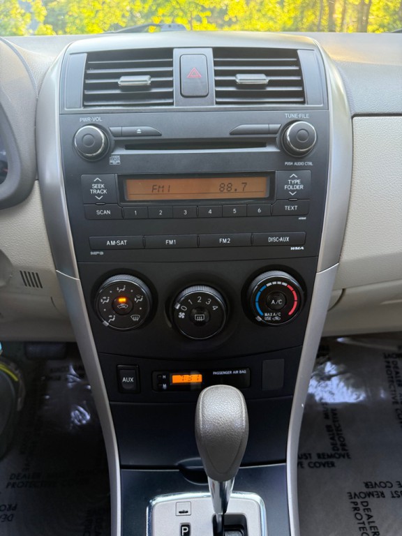 2010 Toyota Corolla Image 37