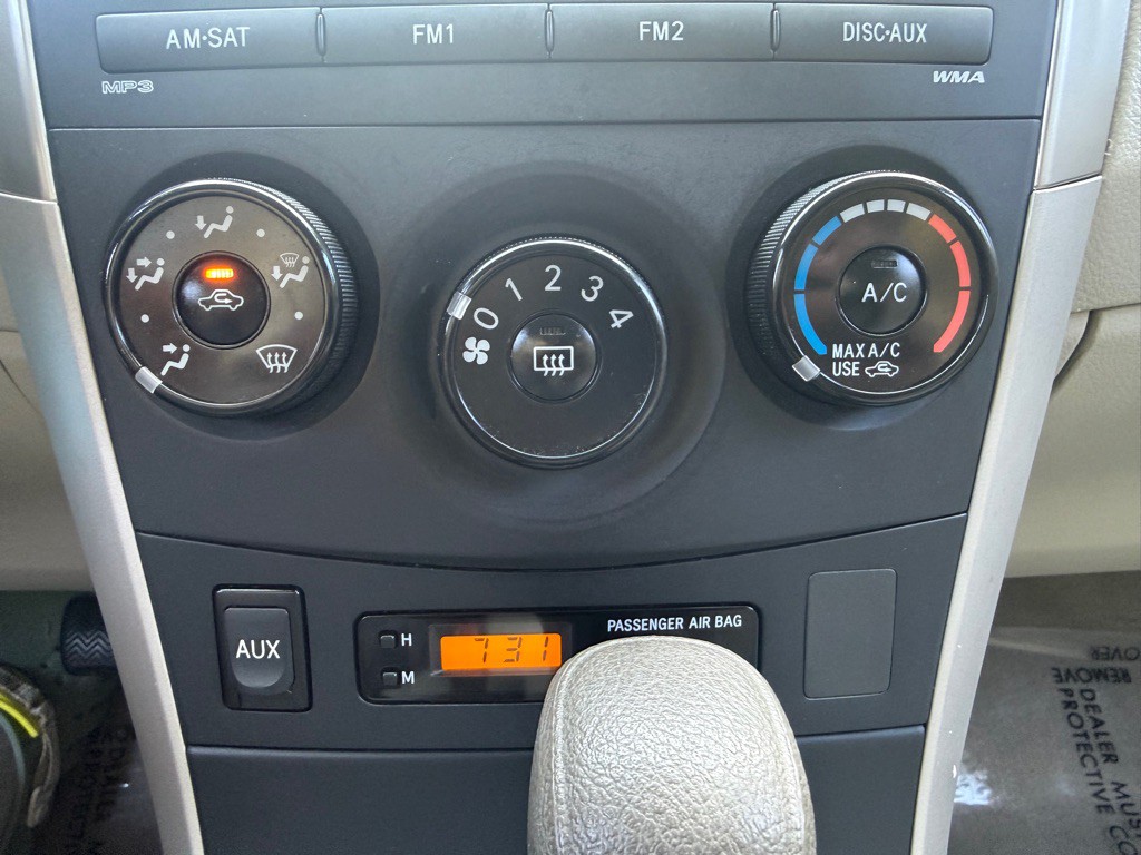 2010 Toyota Corolla Image 39