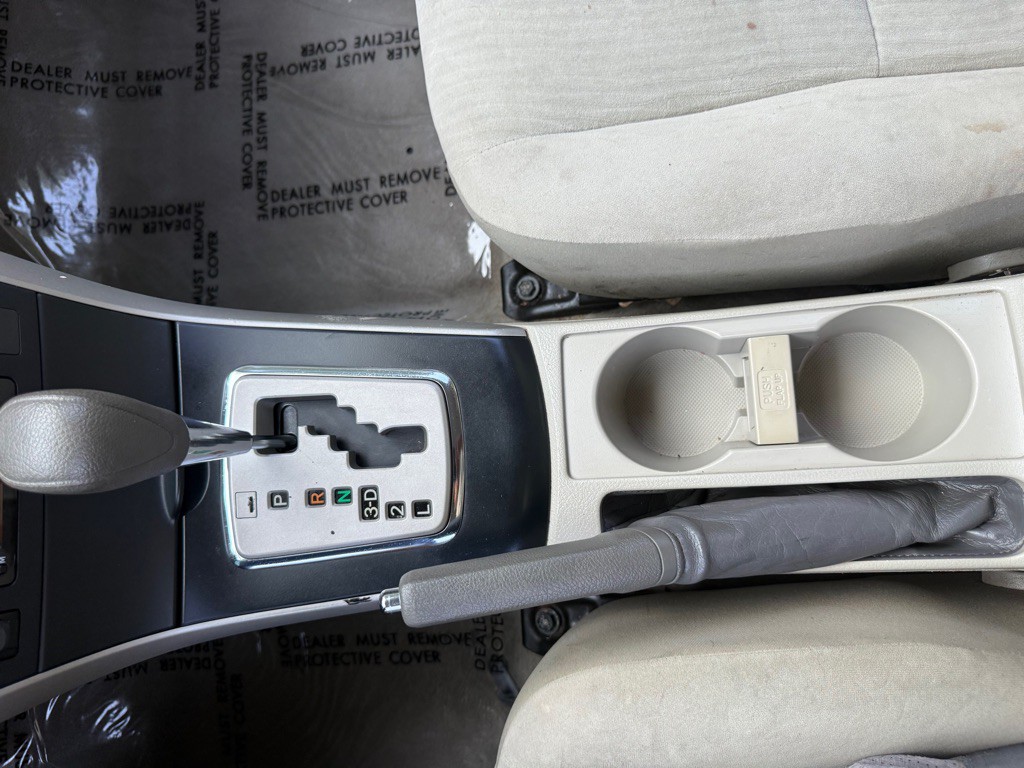 2010 Toyota Corolla Image 40
