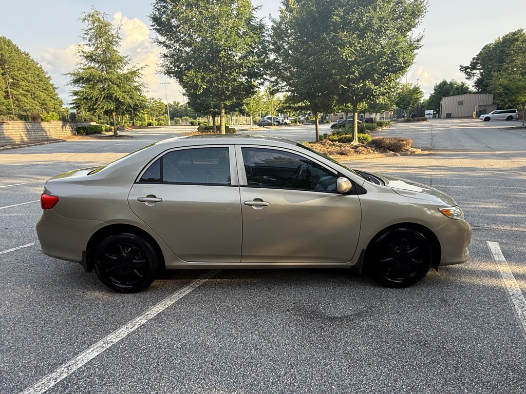 2010 Toyota Corolla Image 8