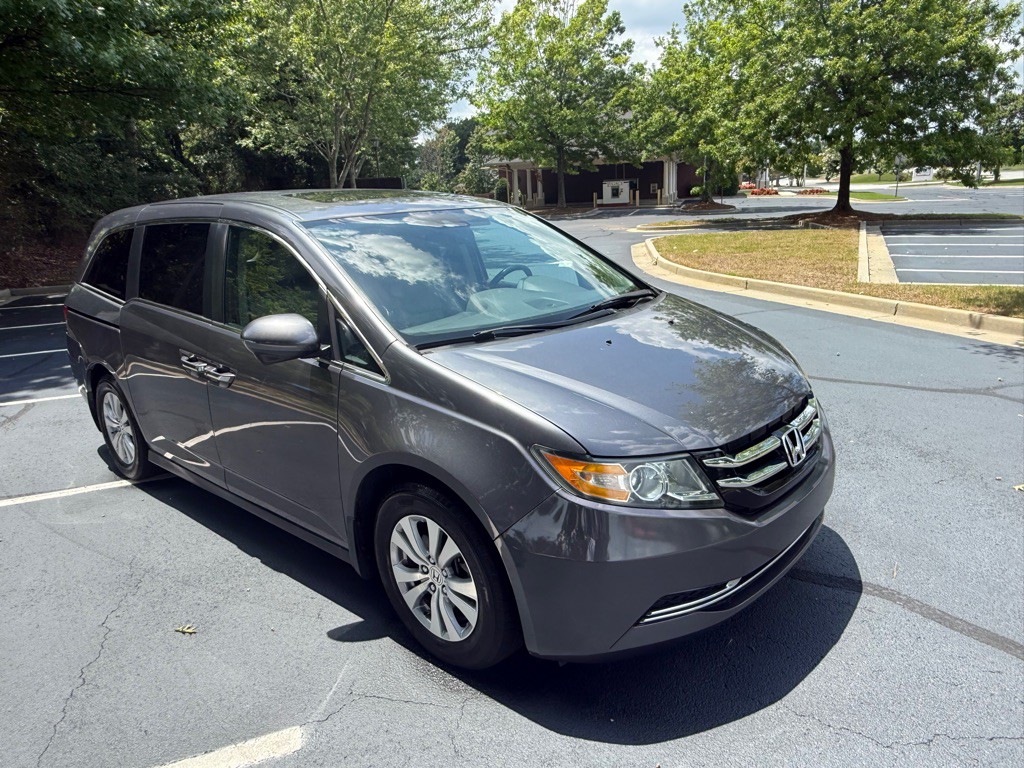 2017 Honda Odyssey Image 2