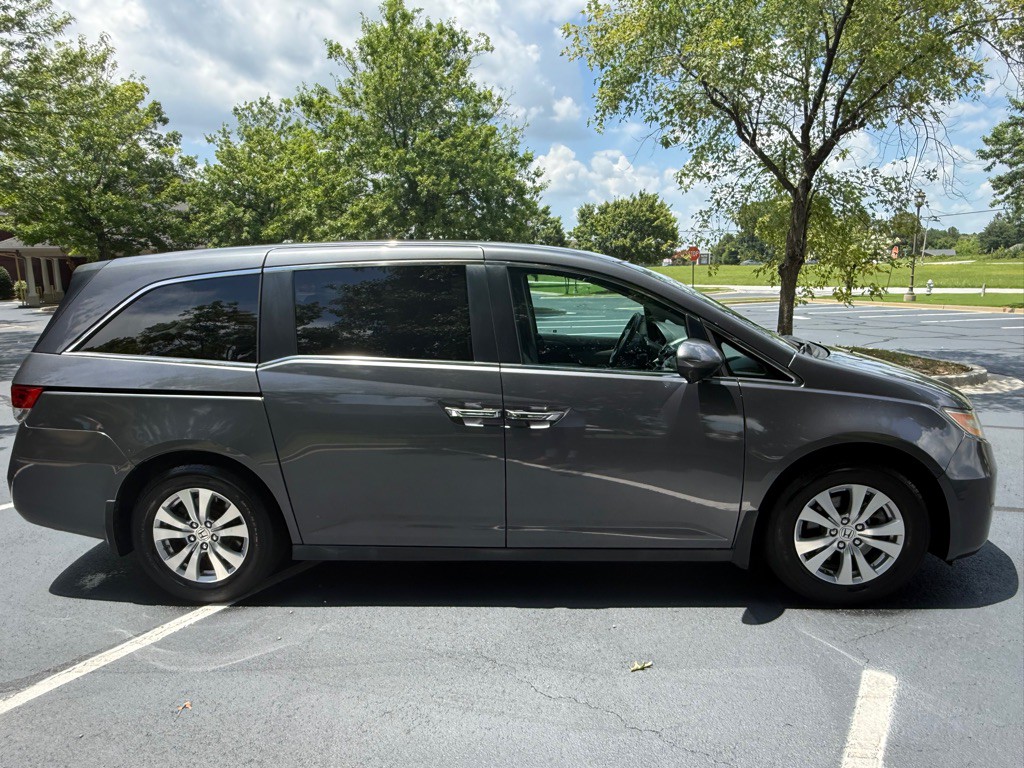 2017 Honda Odyssey Image 8
