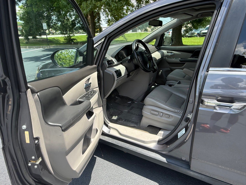 2017 Honda Odyssey Image 9
