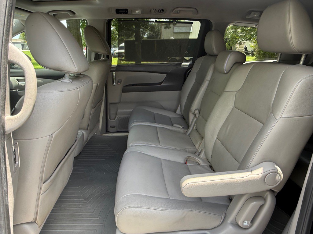 2017 Honda Odyssey Image 12
