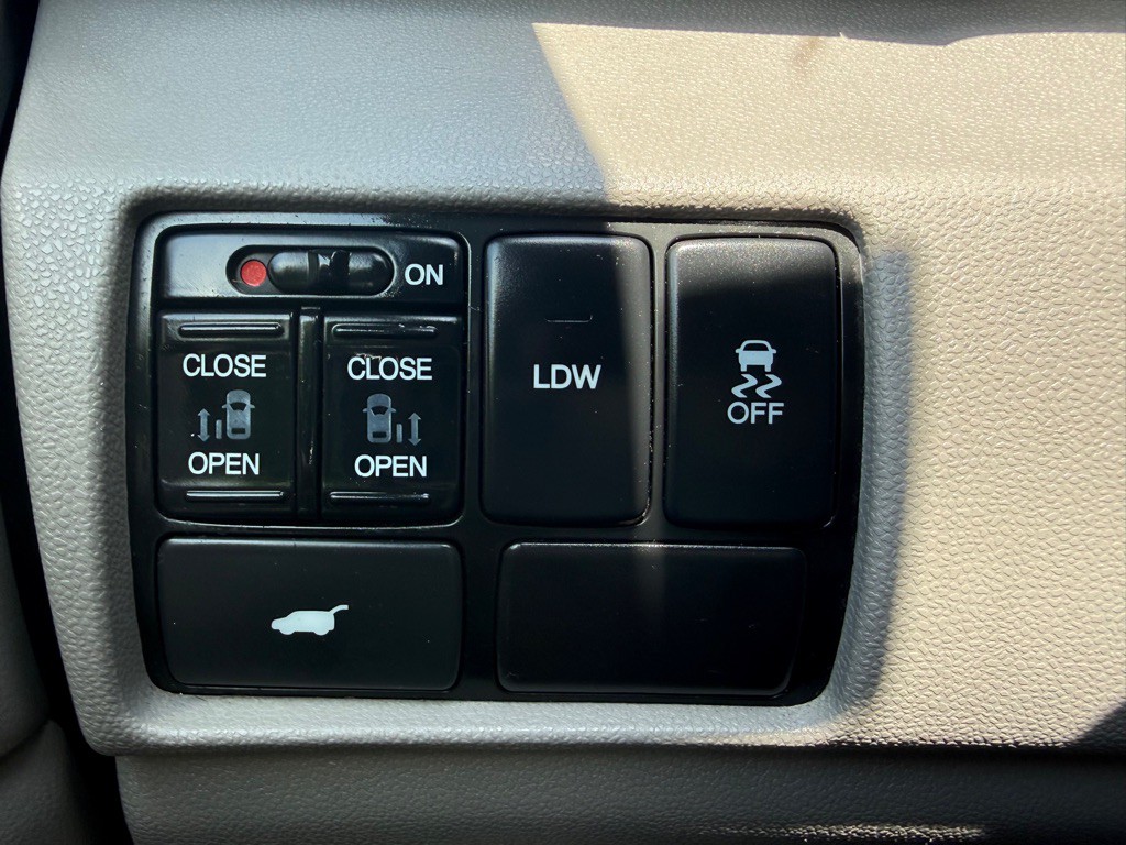 2017 Honda Odyssey Image 39