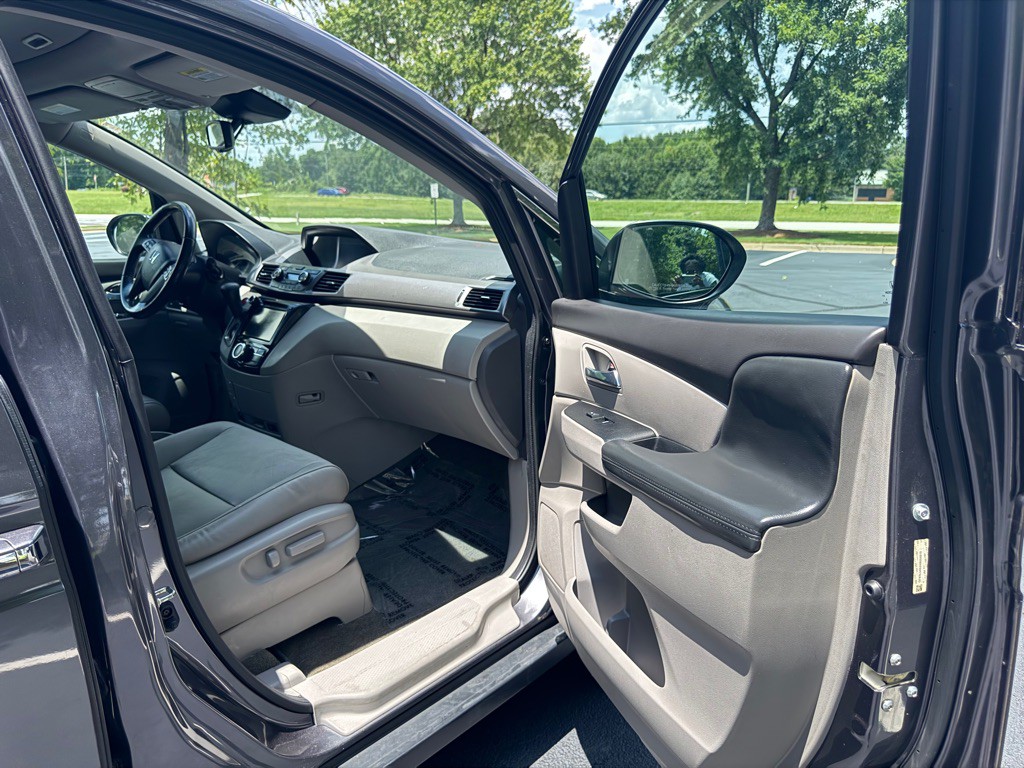 2017 Honda Odyssey Image 18