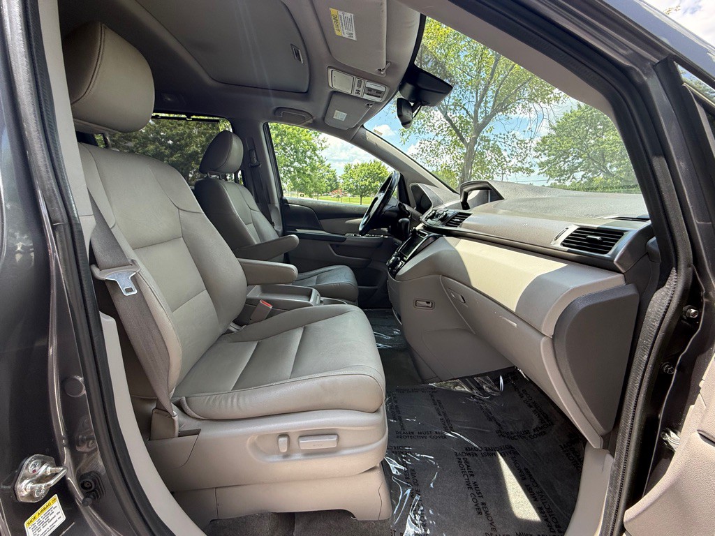 2017 Honda Odyssey Image 19