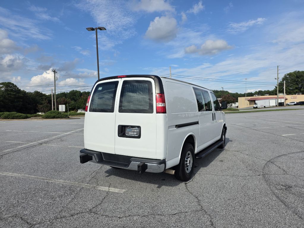 2020 GMC Savana Image 7