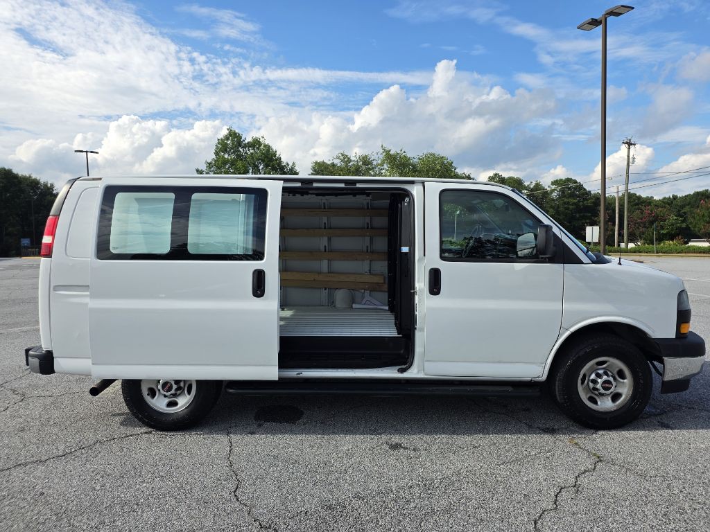 2020 GMC Savana Image 13