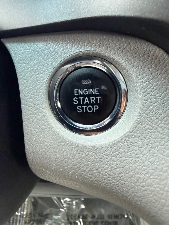 2017 Toyota Sienna Image 41