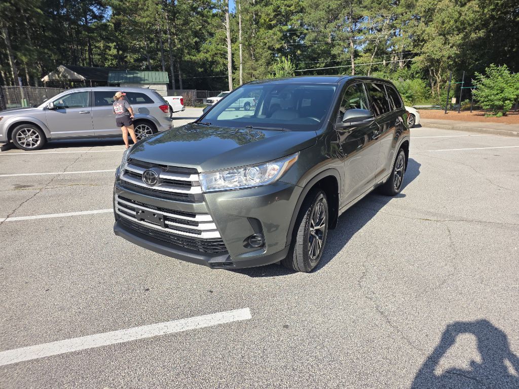 2017 Toyota Highlander Image 3