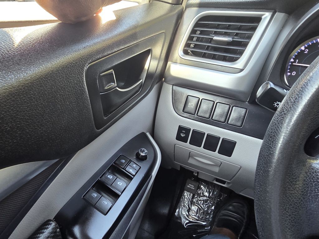 2017 Toyota Highlander Image 54