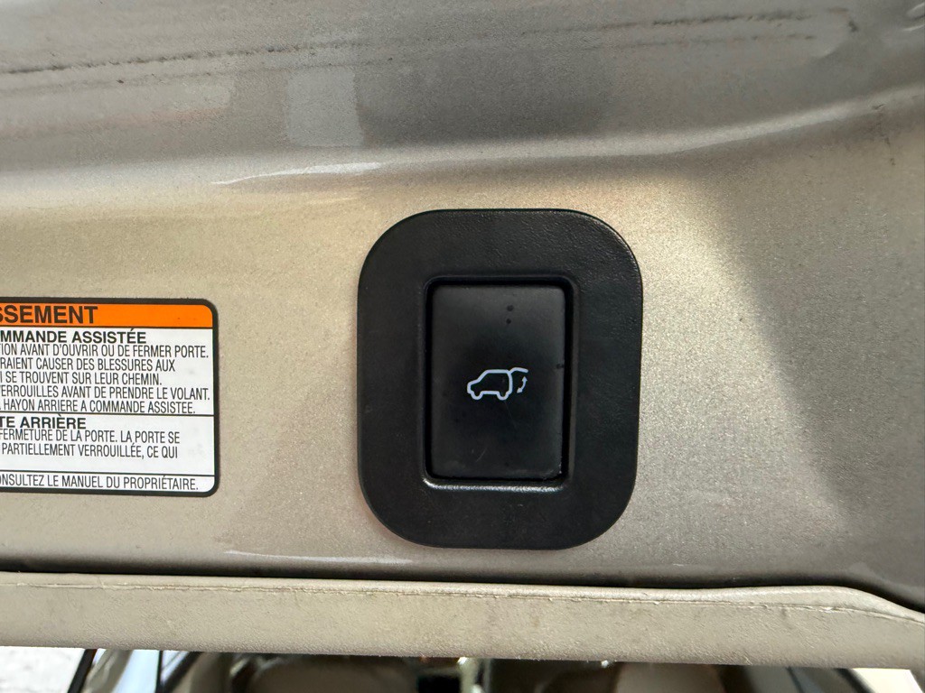 2017 Toyota Sienna Image 18