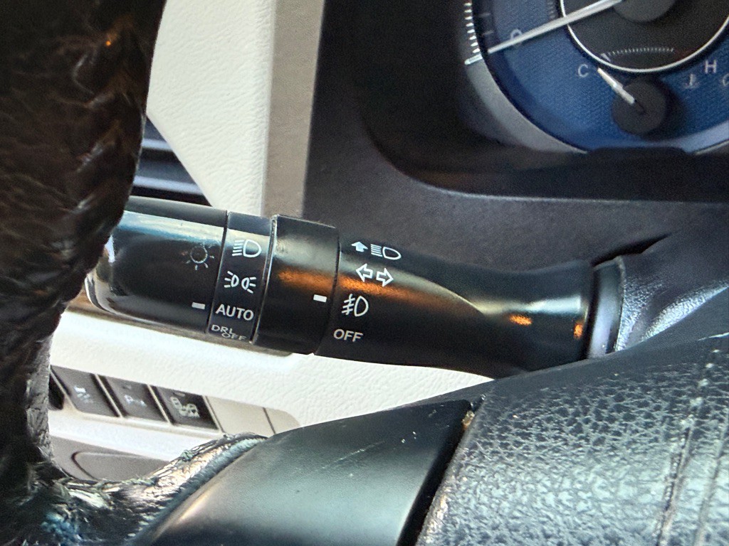 2017 Toyota Sienna Image 38