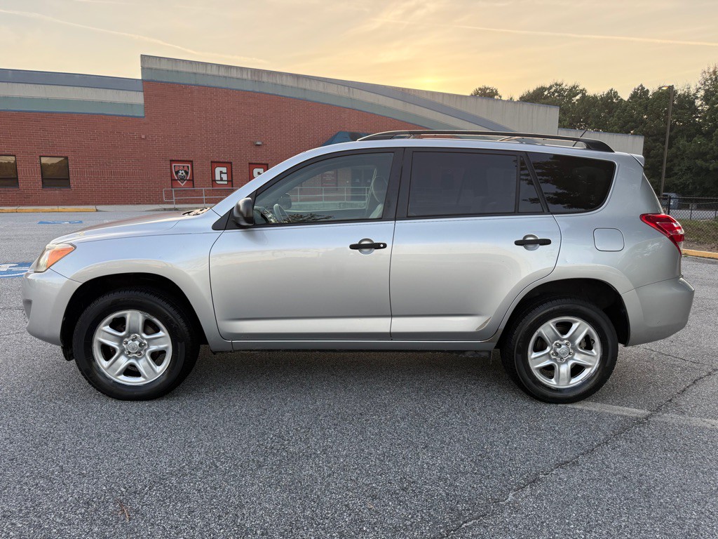 2011 Toyota Rav4 Image 4