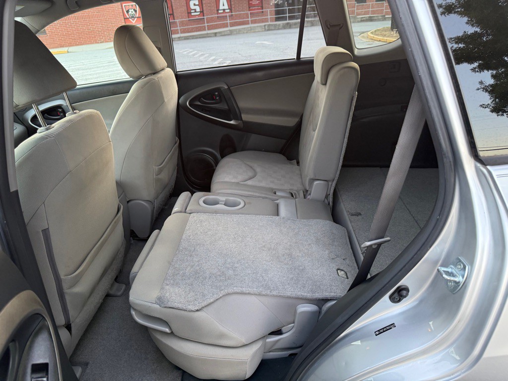 2011 Toyota Rav4 Image 13