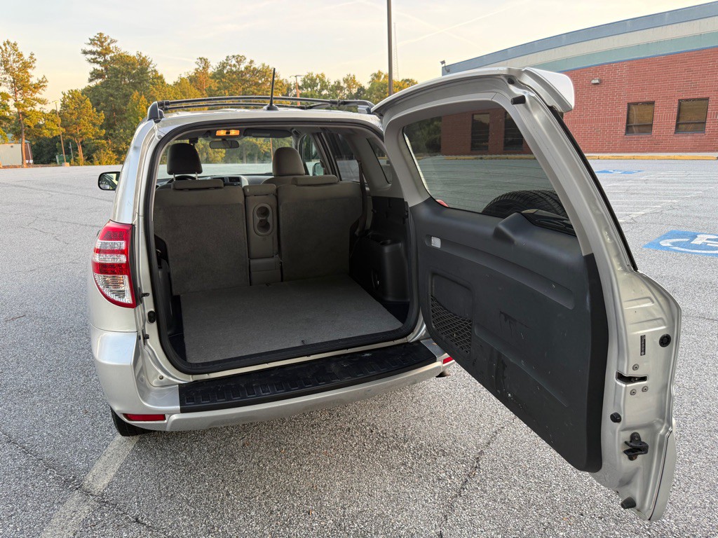 2011 Toyota Rav4 Image 14