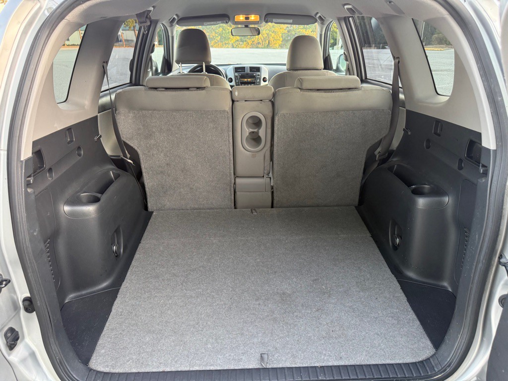 2011 Toyota Rav4 Image 15