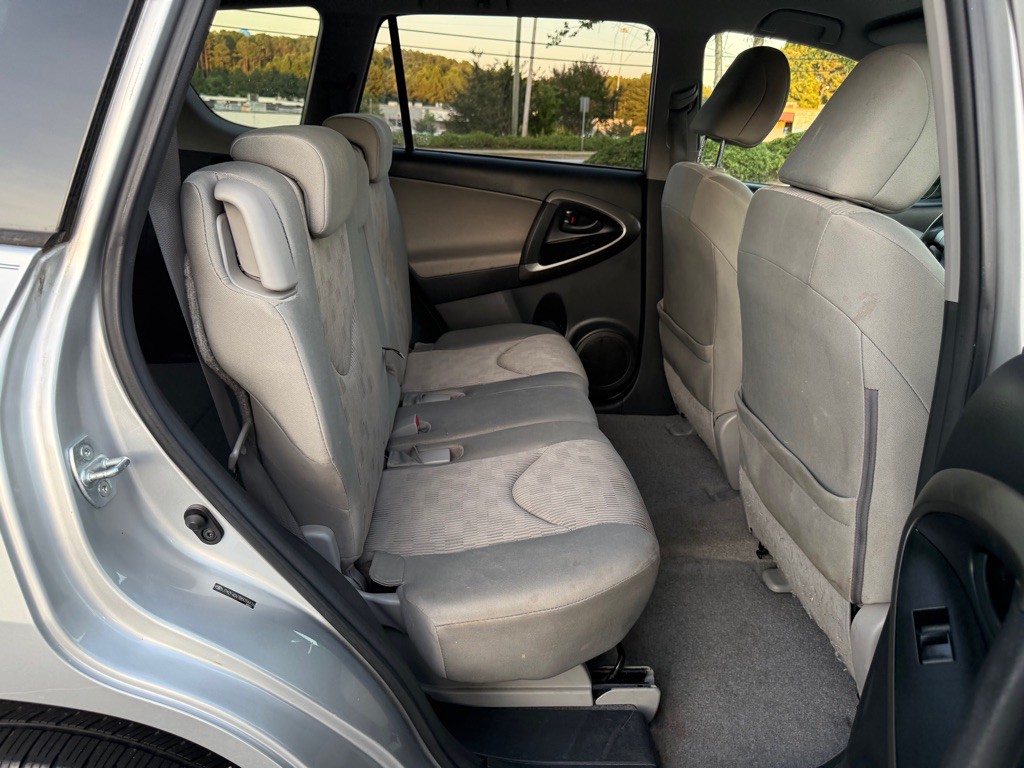 2011 Toyota Rav4 Image 19