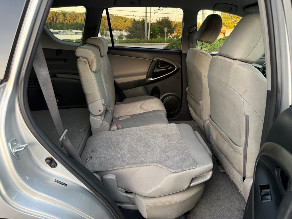 2011 Toyota Rav4 Image 20