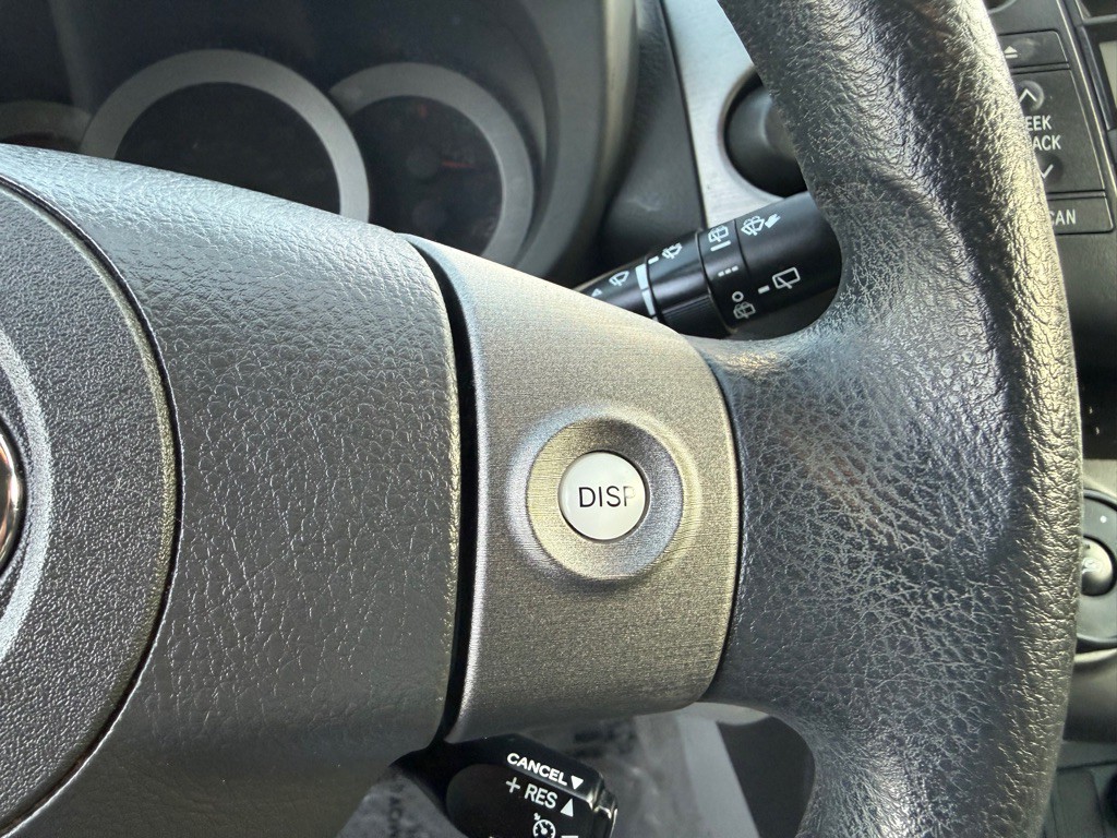 2011 Toyota Rav4 Image 33