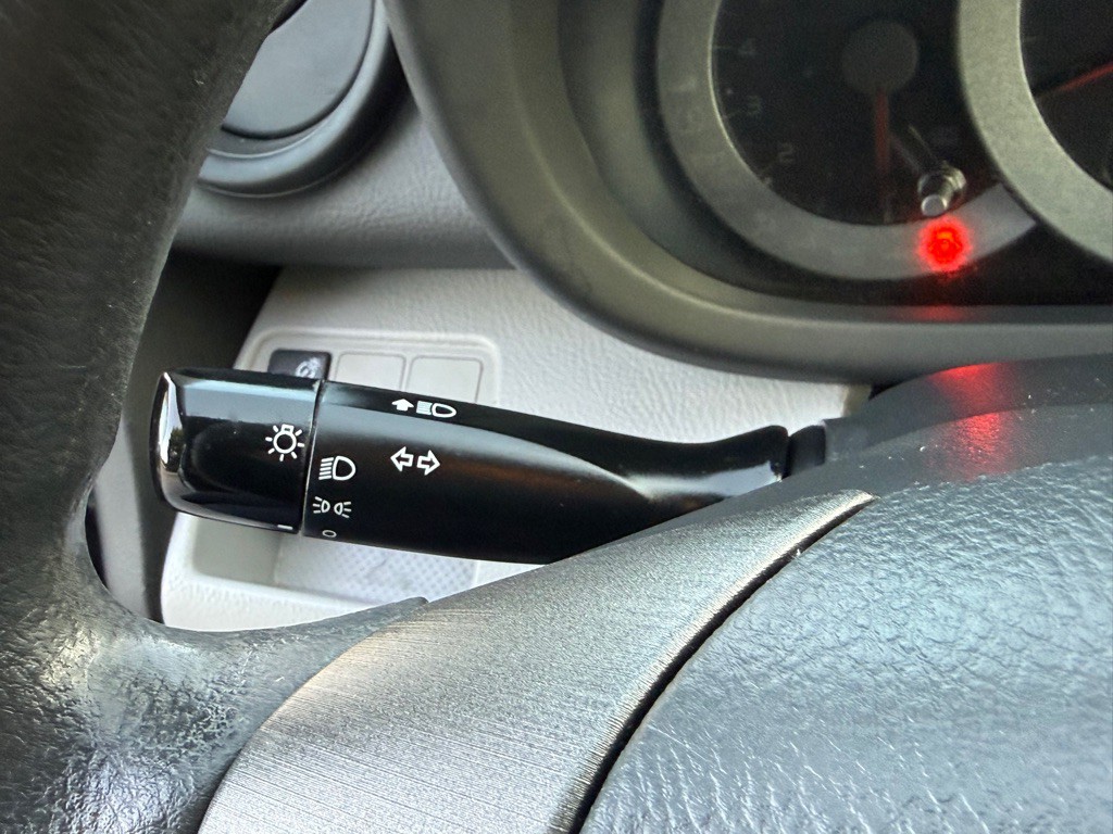 2011 Toyota Rav4 Image 36