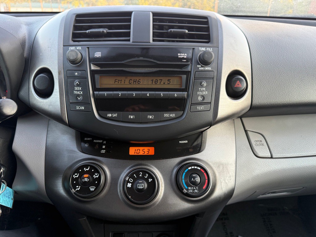 2011 Toyota Rav4 Image 39