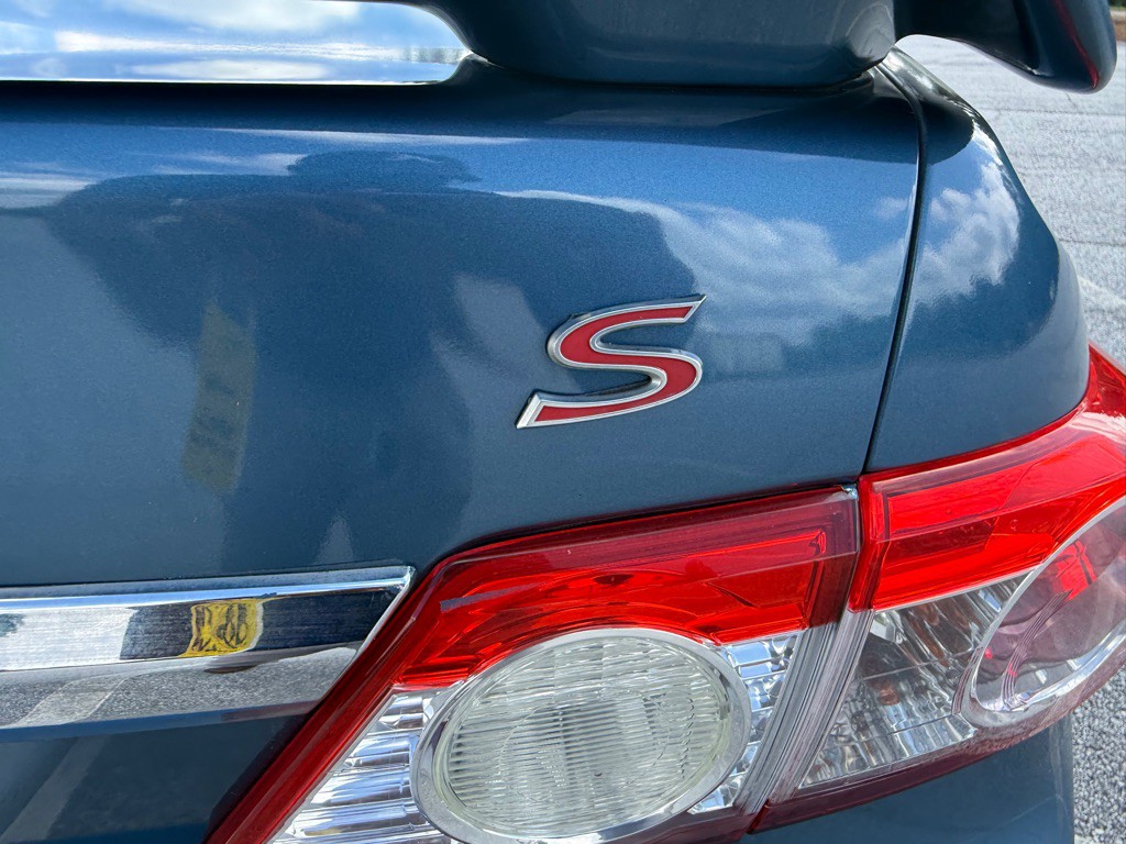2012 Toyota Corolla Image 7