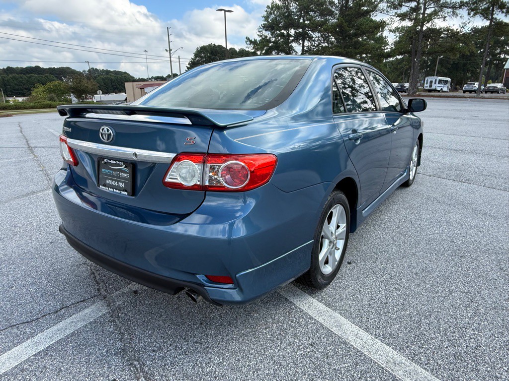 2012 Toyota Corolla Image 8