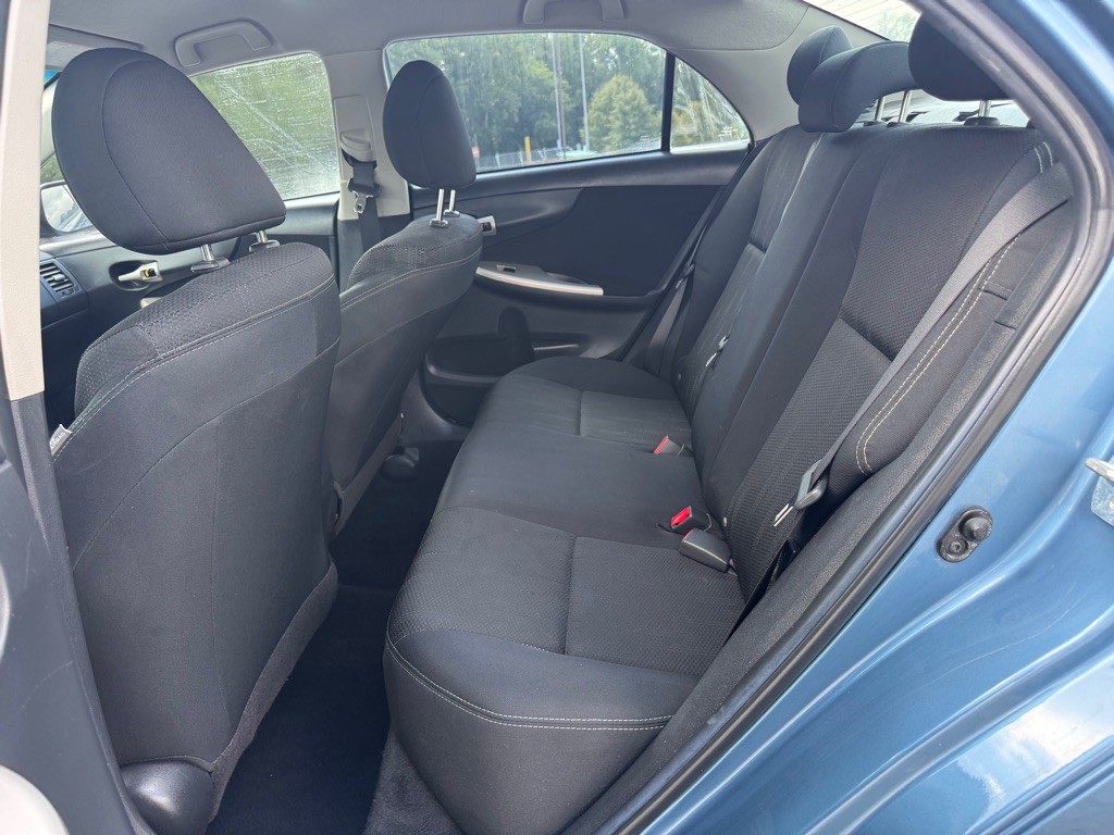 2012 Toyota Corolla Image 13