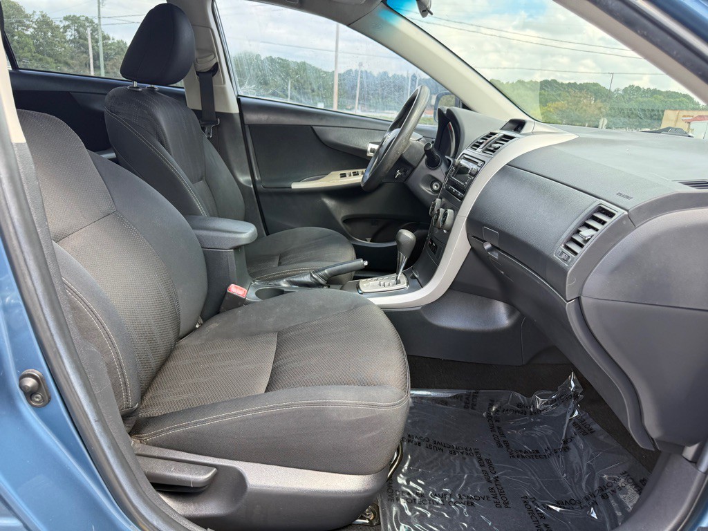 2012 Toyota Corolla Image 19