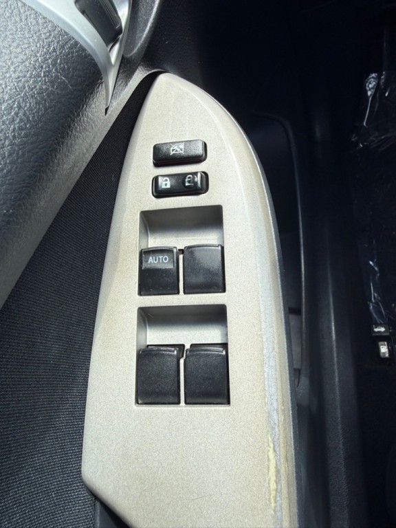2012 Toyota Corolla Image 34