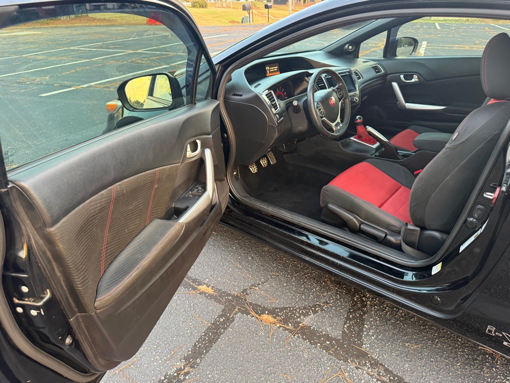 2015 Honda Civic Image 9