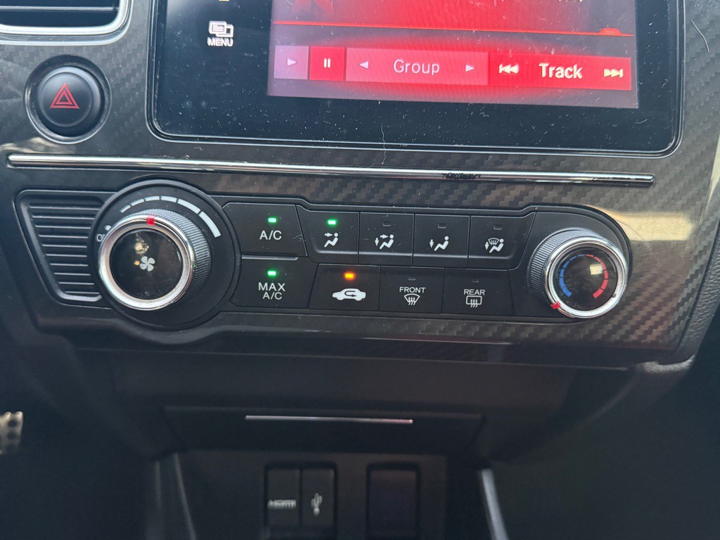2015 Honda Civic Image 39