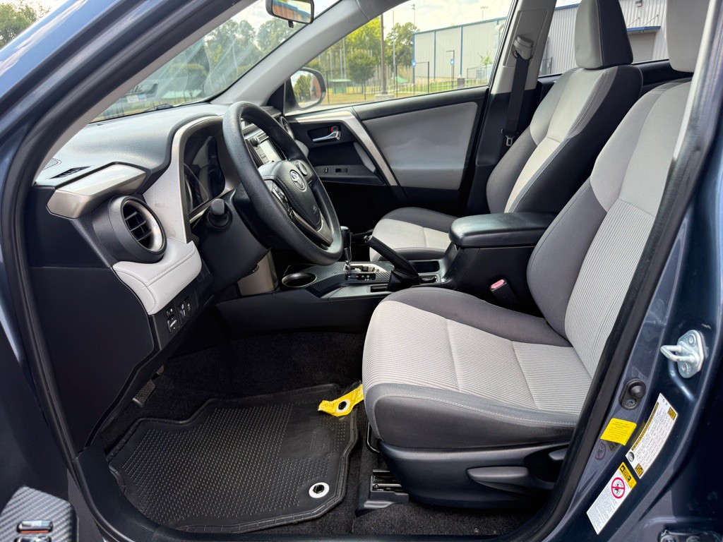 2014 Toyota Rav4 Image 12