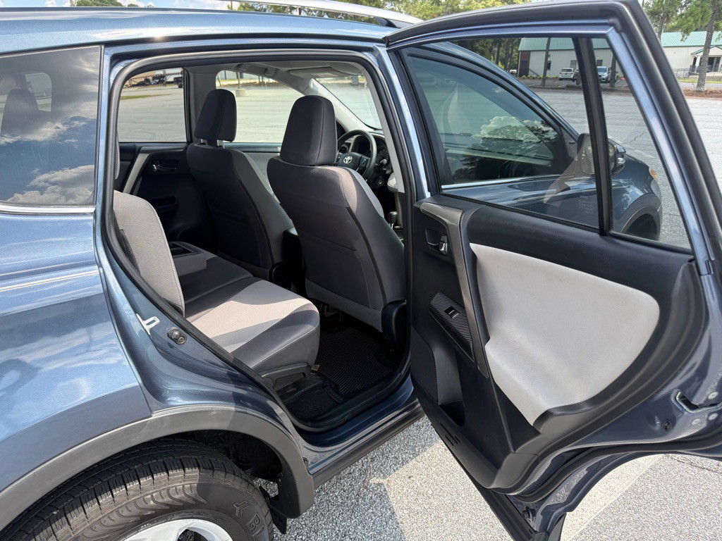 2014 Toyota Rav4 Image 18