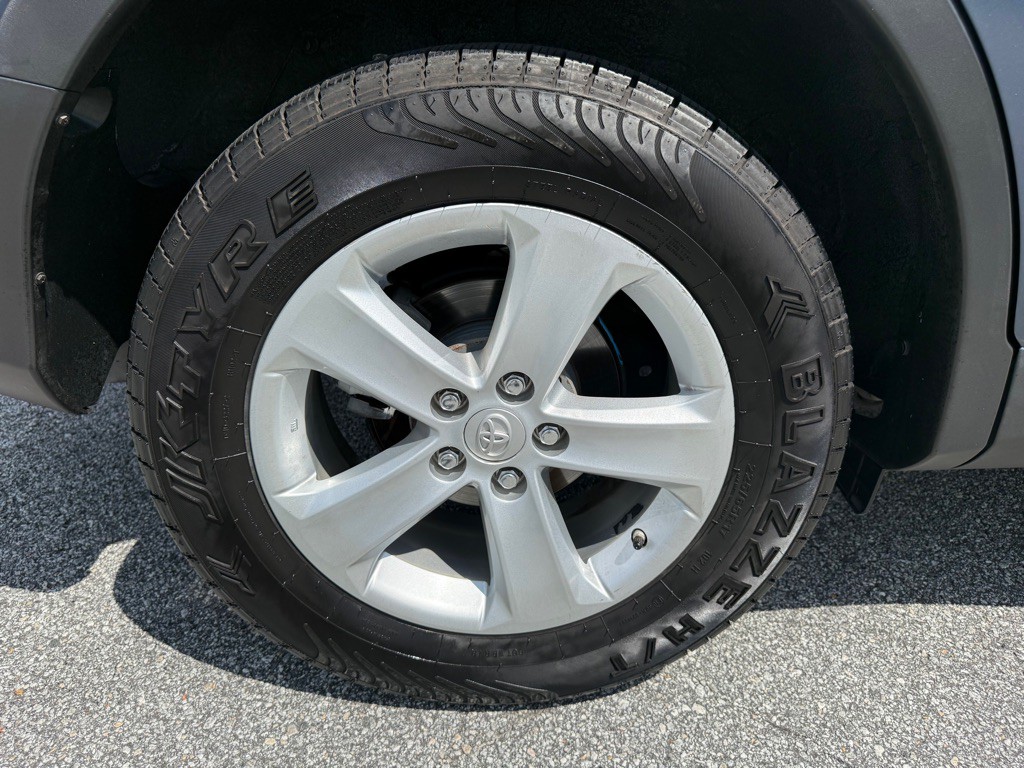 2014 Toyota Rav4 Image 25