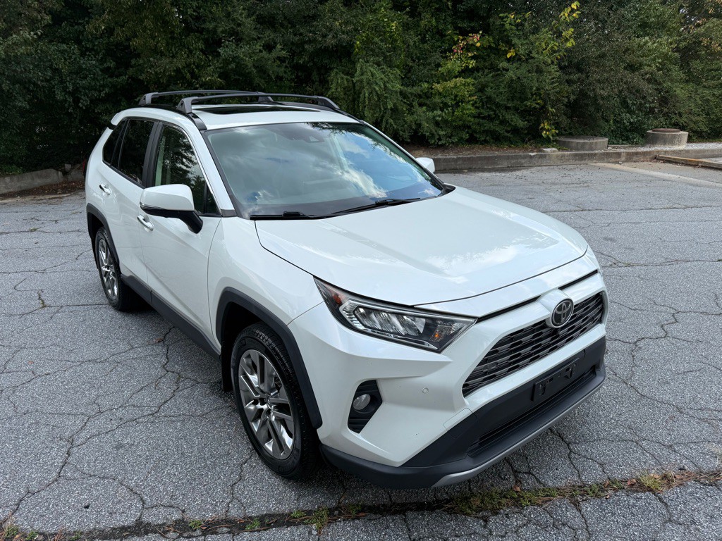 2019 Toyota Rav4 Image 3