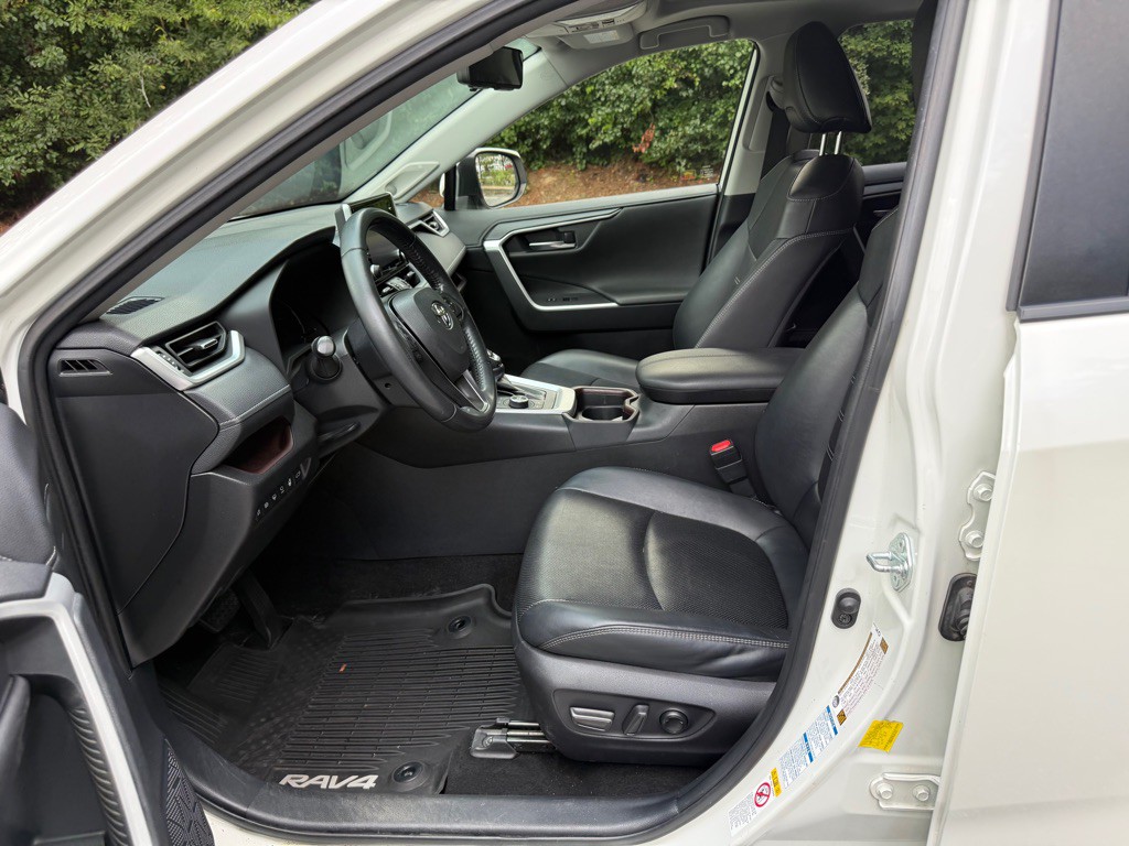 2019 Toyota Rav4 Image 10