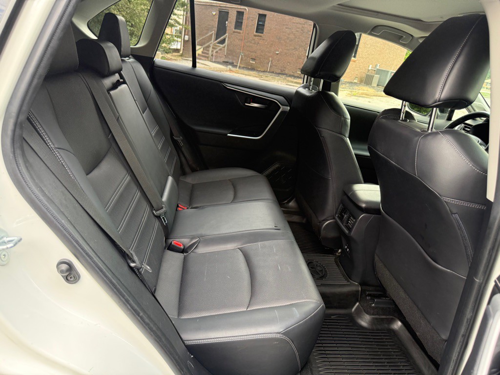 2019 Toyota Rav4 Image 15