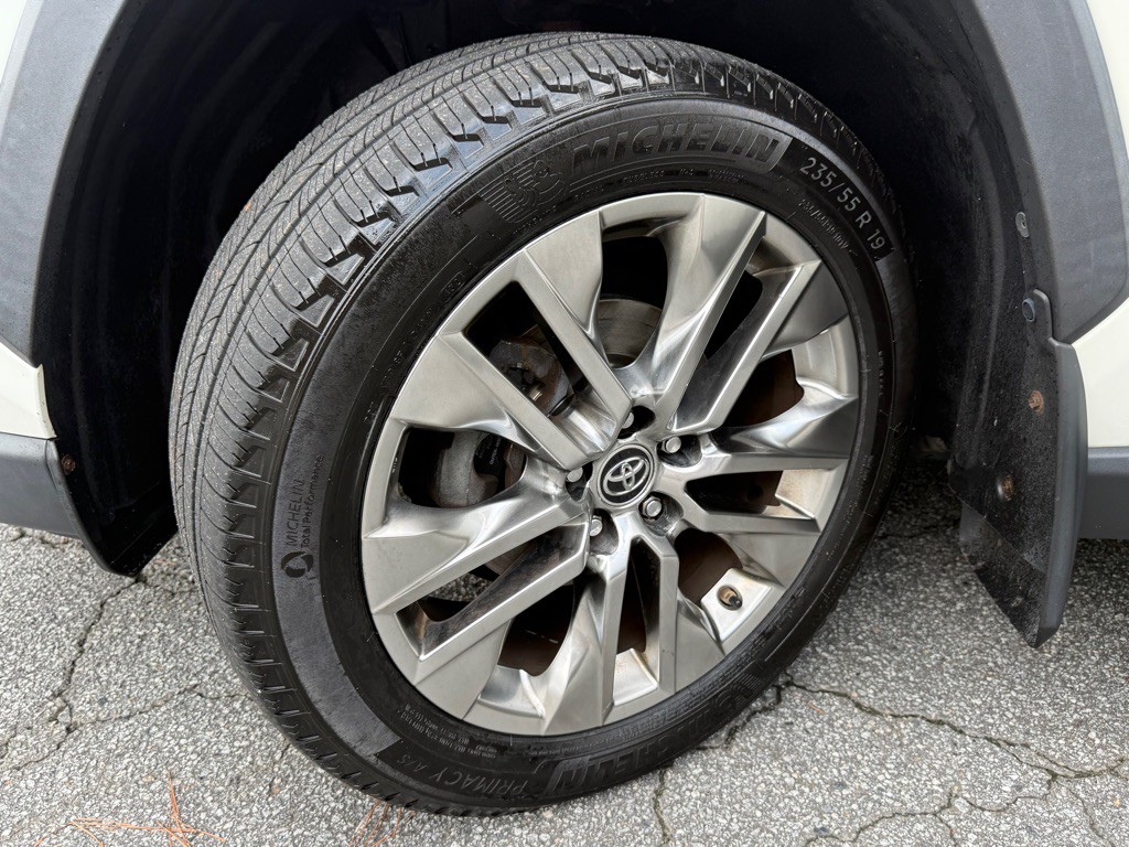 2019 Toyota Rav4 Image 21