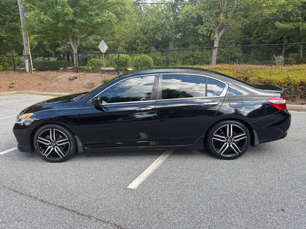 2017 Honda Accord Image 4