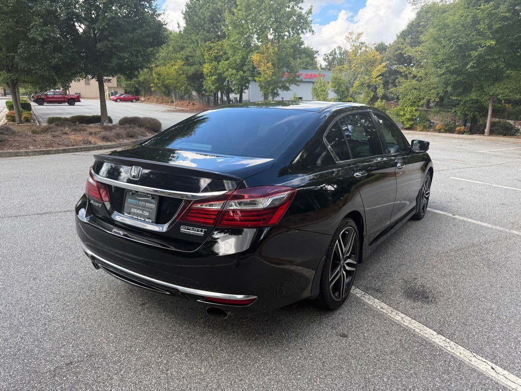 2017 Honda Accord Image 9