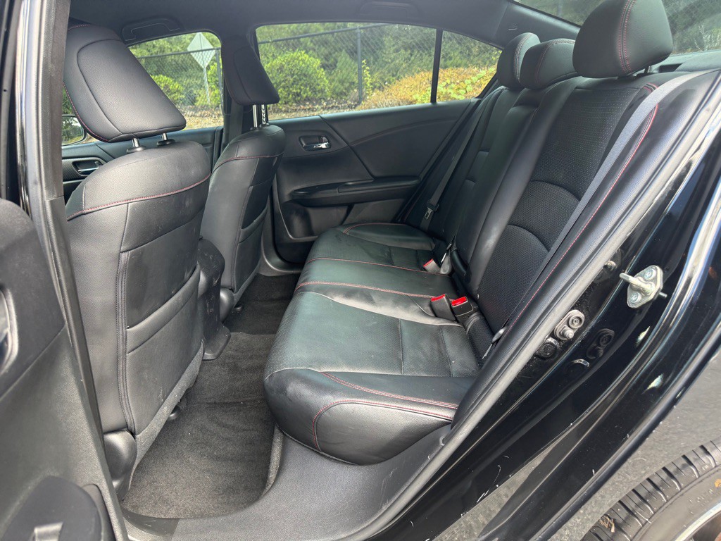 2017 Honda Accord Image 14