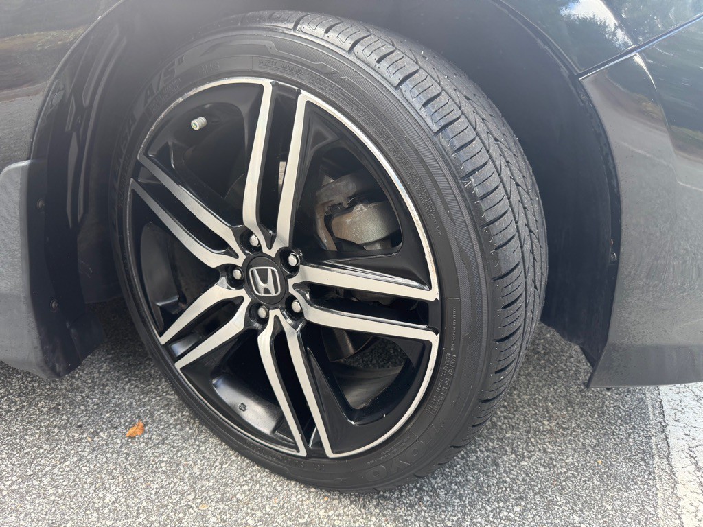 2017 Honda Accord Image 26