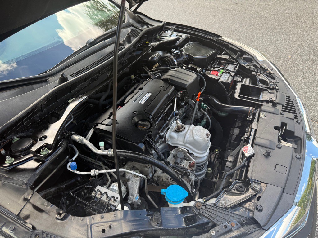 2017 Honda Accord Image 29