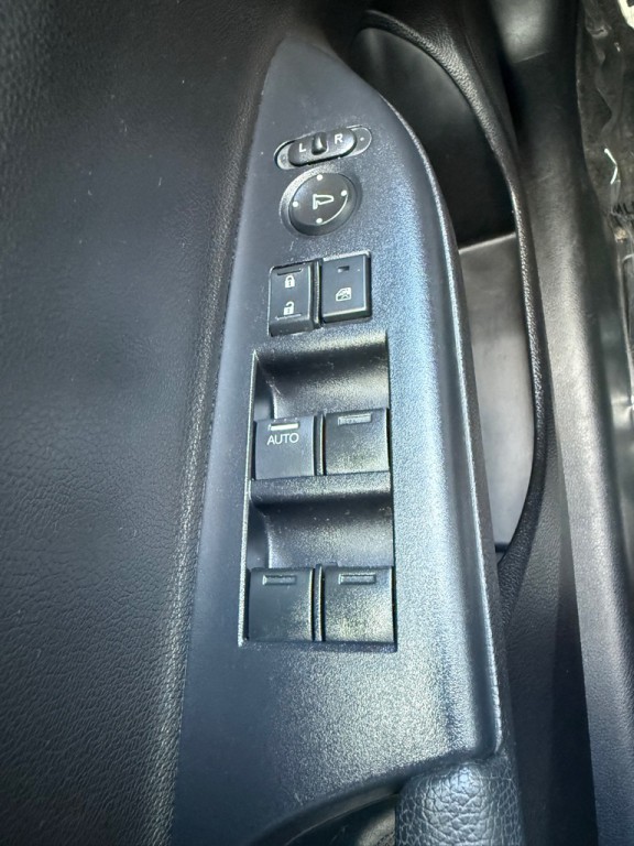 2017 Honda Accord Image 38